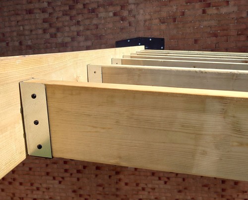 Downwards angled rafter - angled,
