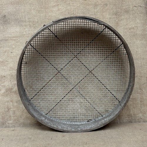 Vintage garden sieve riddle - vintage,