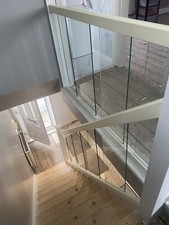 Full Glass Staircase Banister