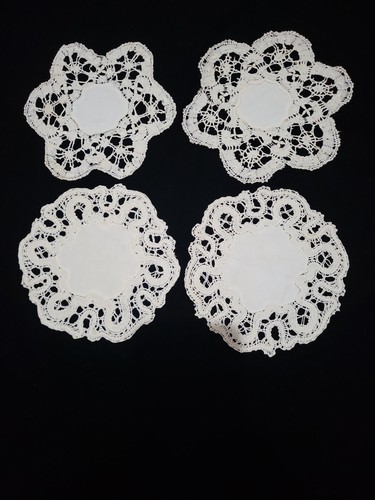 Antique 1920s maltese - maltese, bobbin