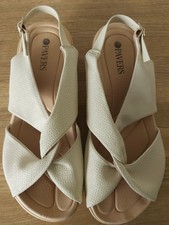 Pavers Women's Sandals Size 40