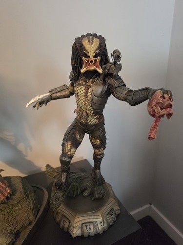 Predator statue sideshow - predator,