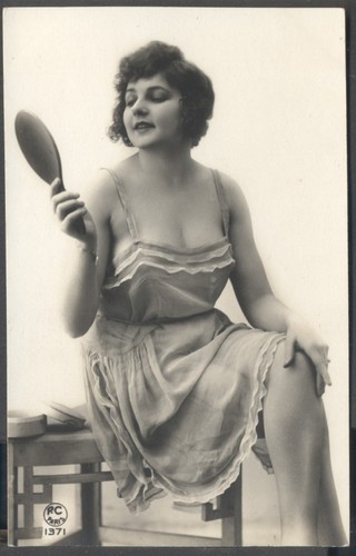 Vintage french risque glamour - risque,