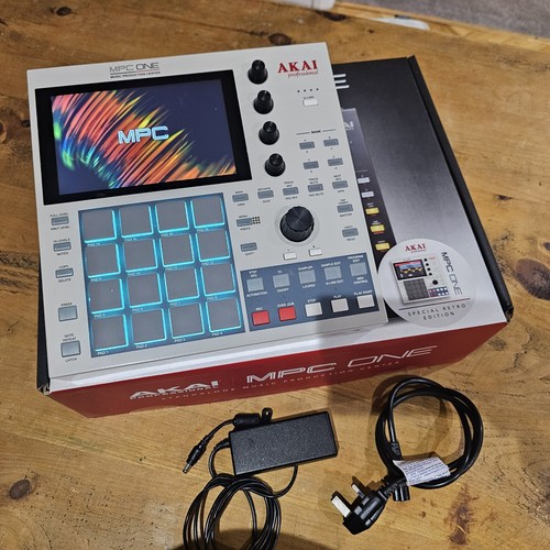 Akai professional mpc - akai,