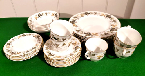 Royal doulton larchmont - royal,