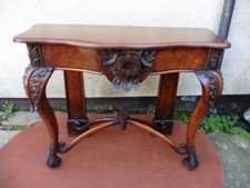 ANTIQUE VICTORIAN CARVED MAHOGANY HALL TABLE / SIDE TABLE, CIRCA 1870 / 1890s.