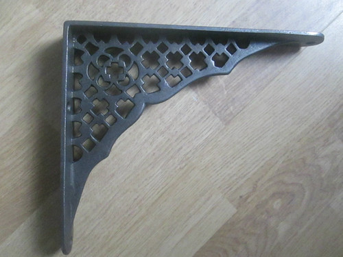 Shelf brackets cast iron - 8",