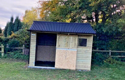 12ft 14ft wooden stable - wooden,