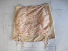 VINTAGE CORSET OPEN GIRDLE
