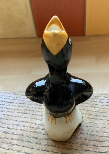Clarice cliff blackbird pie - clarice,