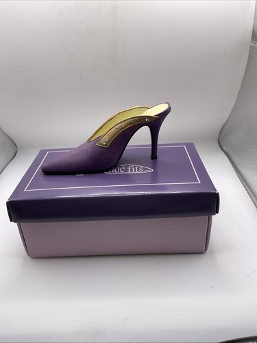 The shoe fits leonardo - if,