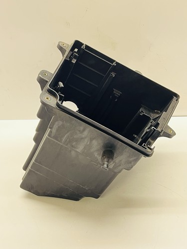 Fuse box housing for - housing,