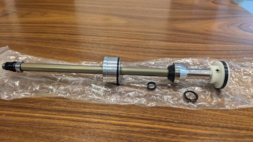 Fox air shaft assy 2021 - shaft,