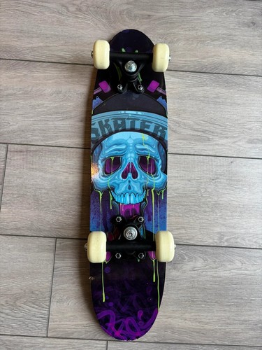 Skull penny board