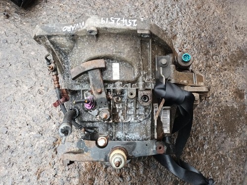 Vauxhall vivaro 2 5 - 01-08, 2.5