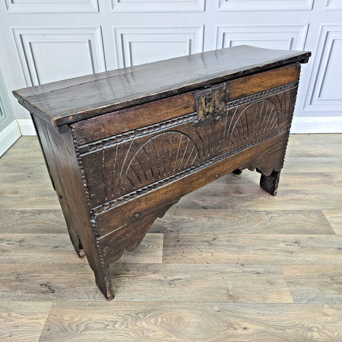 Antique oak coffer - antique, blanket