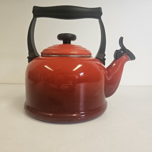 Creuset kettle red whistle - creuset,