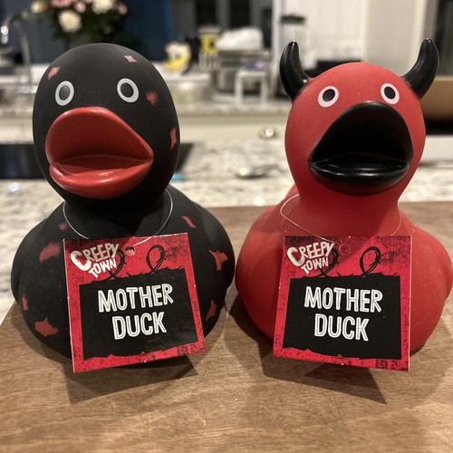 Creepy town mother duck rubber - mother,