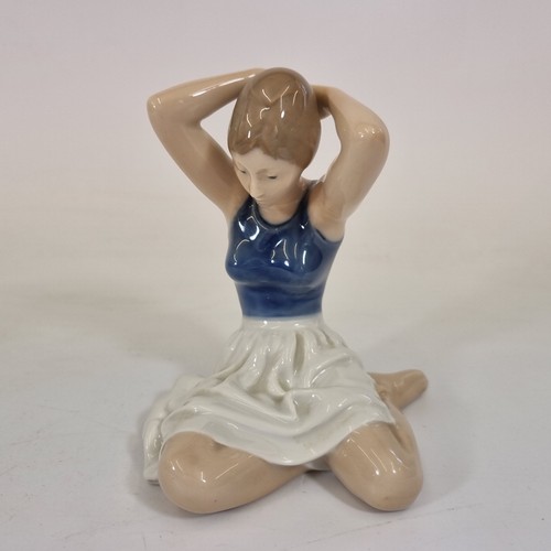 Royal copenhagen figure 4648 - figure,