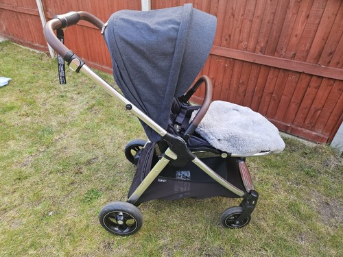 Mamas and papas pram bundle - pram,