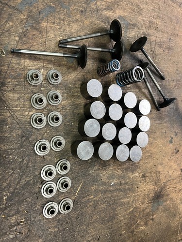 Honda cbx 550f valves - honda,