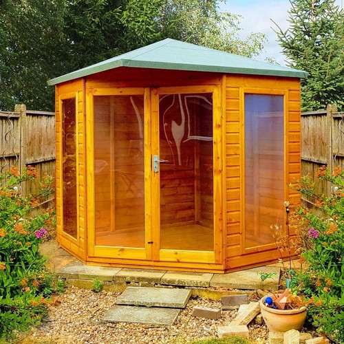 Larkspur corner shiplap - 8, 8