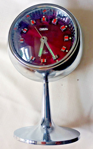 Coral retro space age alarm - retro,