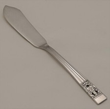 HAMPTON COURT Design Oneida