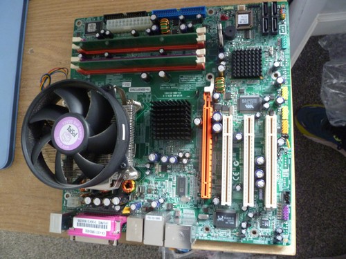 Ecs 915p rev socket lga - 915p-m3,