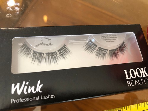 Eyelashes lashes wink - eyelashes,