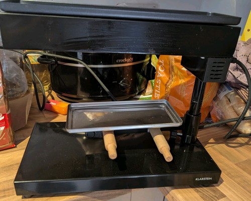 Raclette cheese melting swiss - cheese,