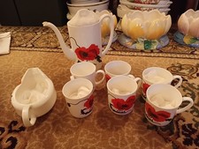 Wedgwood - Corn Poppy - Susie