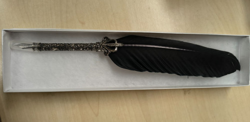 Vintage looking feather dip - feather,