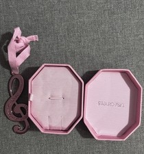 Ariana Grande Swarovski Gift