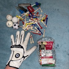 .. Bundle of Golf Equipment