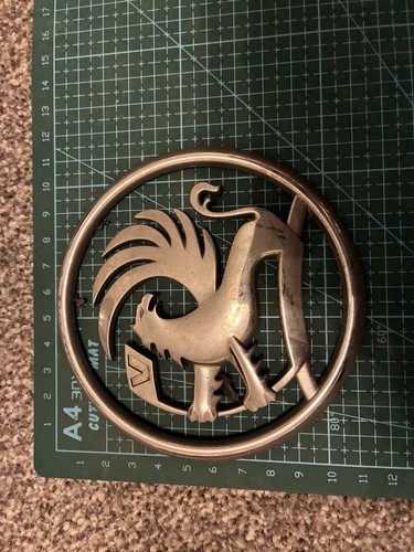 Vauxhall tailgate badge - badge, logo