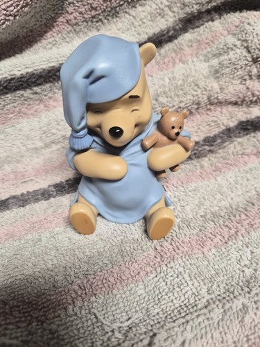 Disney winnie the pooh and - winnie,