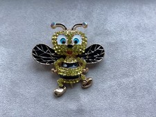 A HAPPY GOLD DIAMANTE BUMBLE