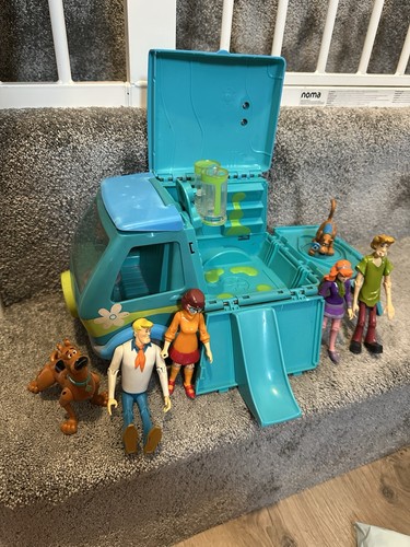 Scooby doo goo - doo, mystery
