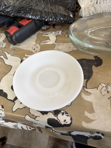 Jaj vintage pyrex milk glass - pyrex,