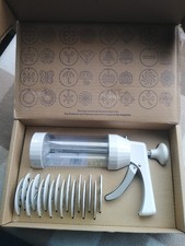 The Pampered Chef Cookie Press