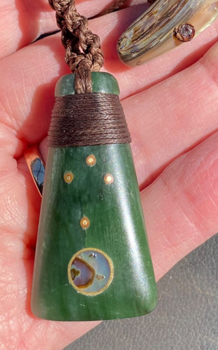 Inlaid greenstone pounamu - nz,