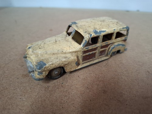 Dinky toys plymouth - toys,