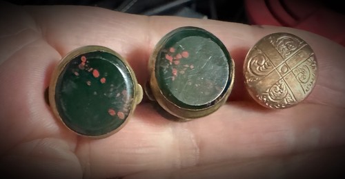 Victorian batchelor buttons - buttons, x