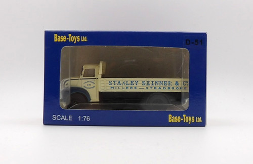 Base toys leyland comet - toys,