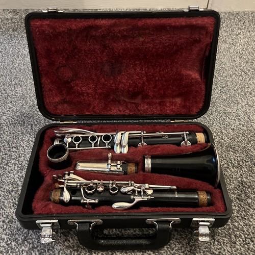 Yamaha clarinet and hard - and,