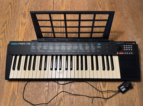 Yamaha electronic keyboard - electronic,