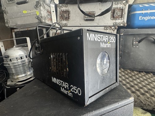 Martin ministar vintage retro - martin,