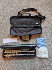 *NEW* Yamaha YFL-212 Flute