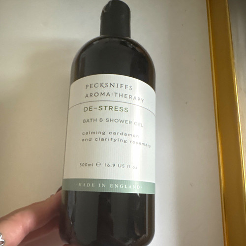 Pecksniffs aromatherapy - pecksniffs,
